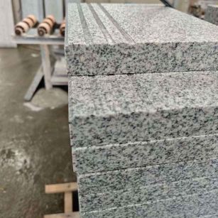 晋中芝麻白楼梯踏步