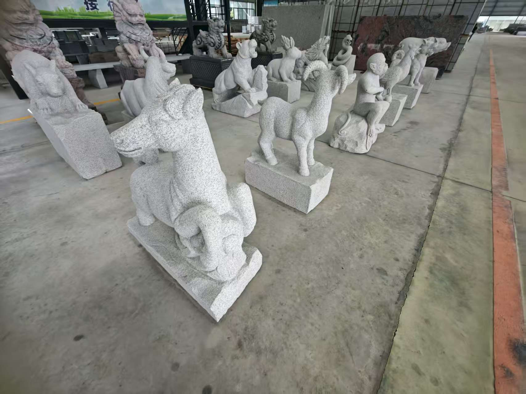晋中芝麻白雕刻 十二生肖 异形雕刻